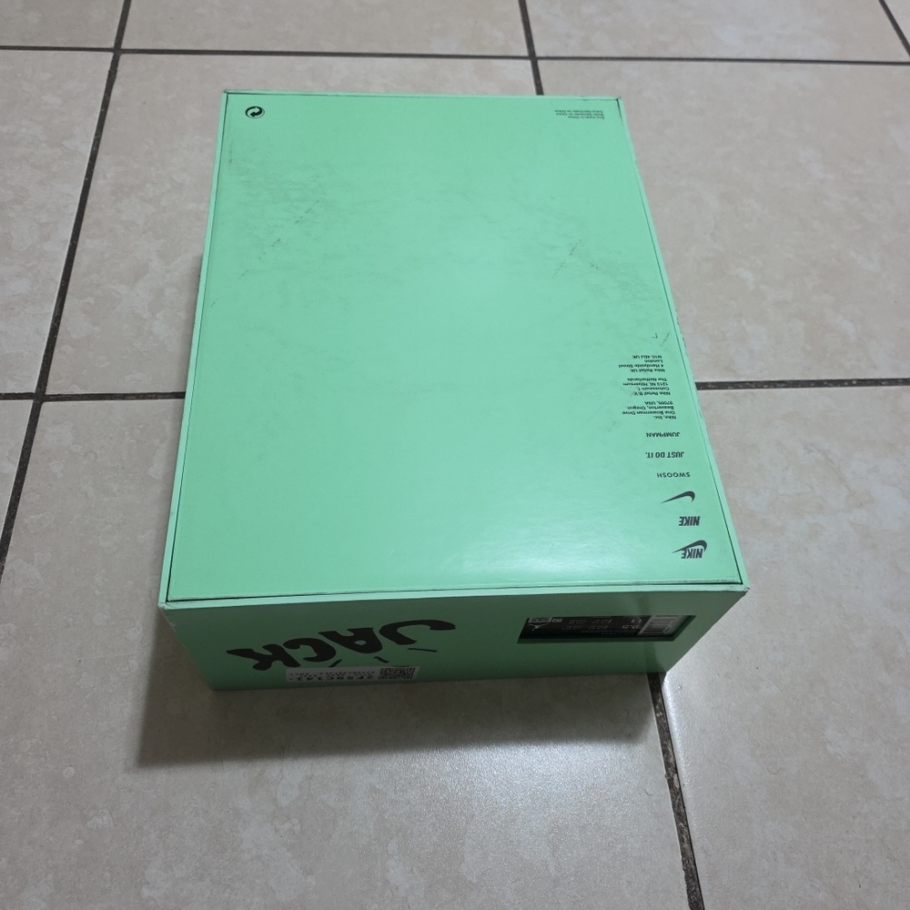 Empty Shoe Box - Picture 8 of 9